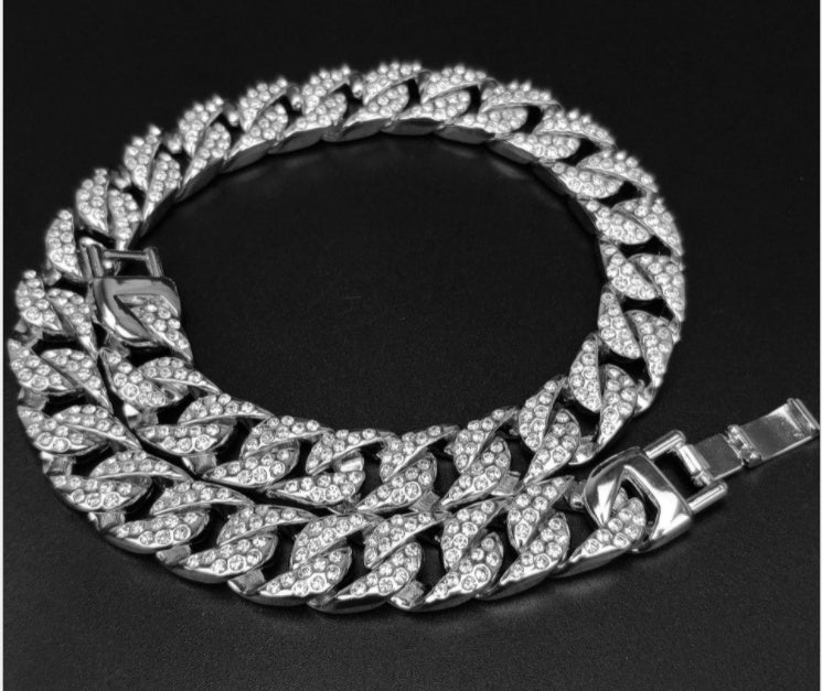 💎 Full Diamond Cuban Chain Men’s Bracelet – Bold, Trendy & Luxury Style