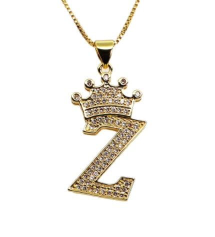 👑 26 English Letter Pendants Women’s Necklace – Crown Initial Pendant with Gift Box