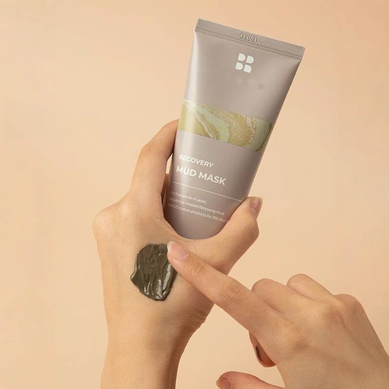 🧖‍♀️ Deep Cleansing Clay Mask – Purify & Minimize Pores Naturally