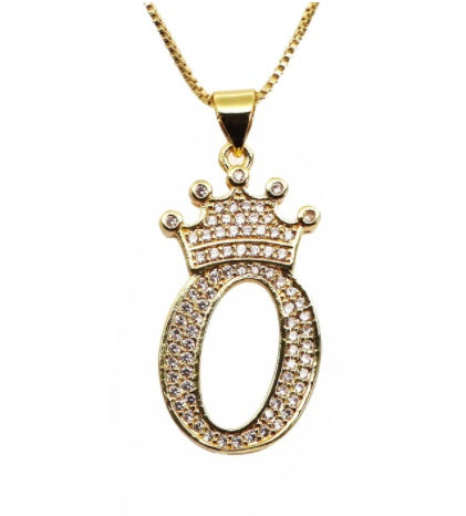 👑 26 English Letter Pendants Women’s Necklace – Crown Initial Pendant with Gift Box