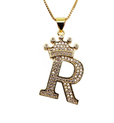 👑 26 English Letter Pendants Women’s Necklace – Crown Initial Pendant with Gift Box